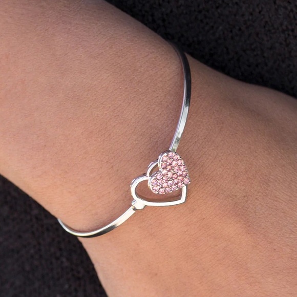 paparazzi Jewelry - Valentine Vixen Pink Heart Dainty Bracelet
